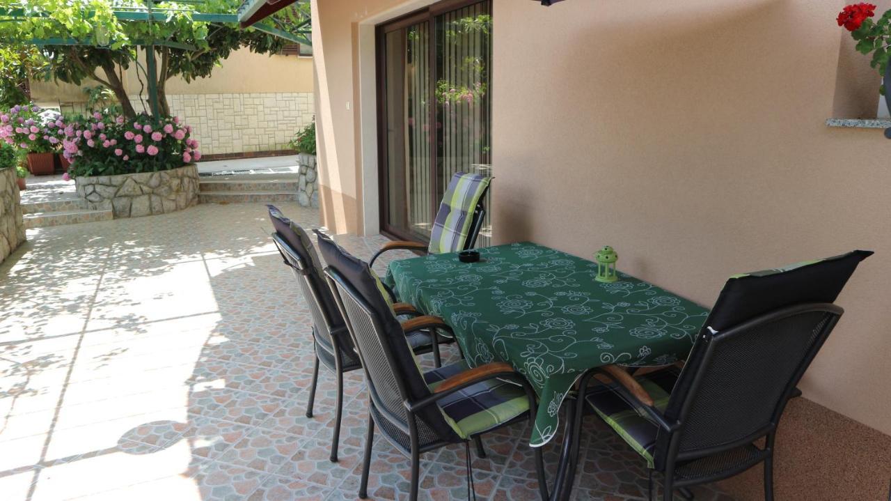 Apartman Komel Ii *