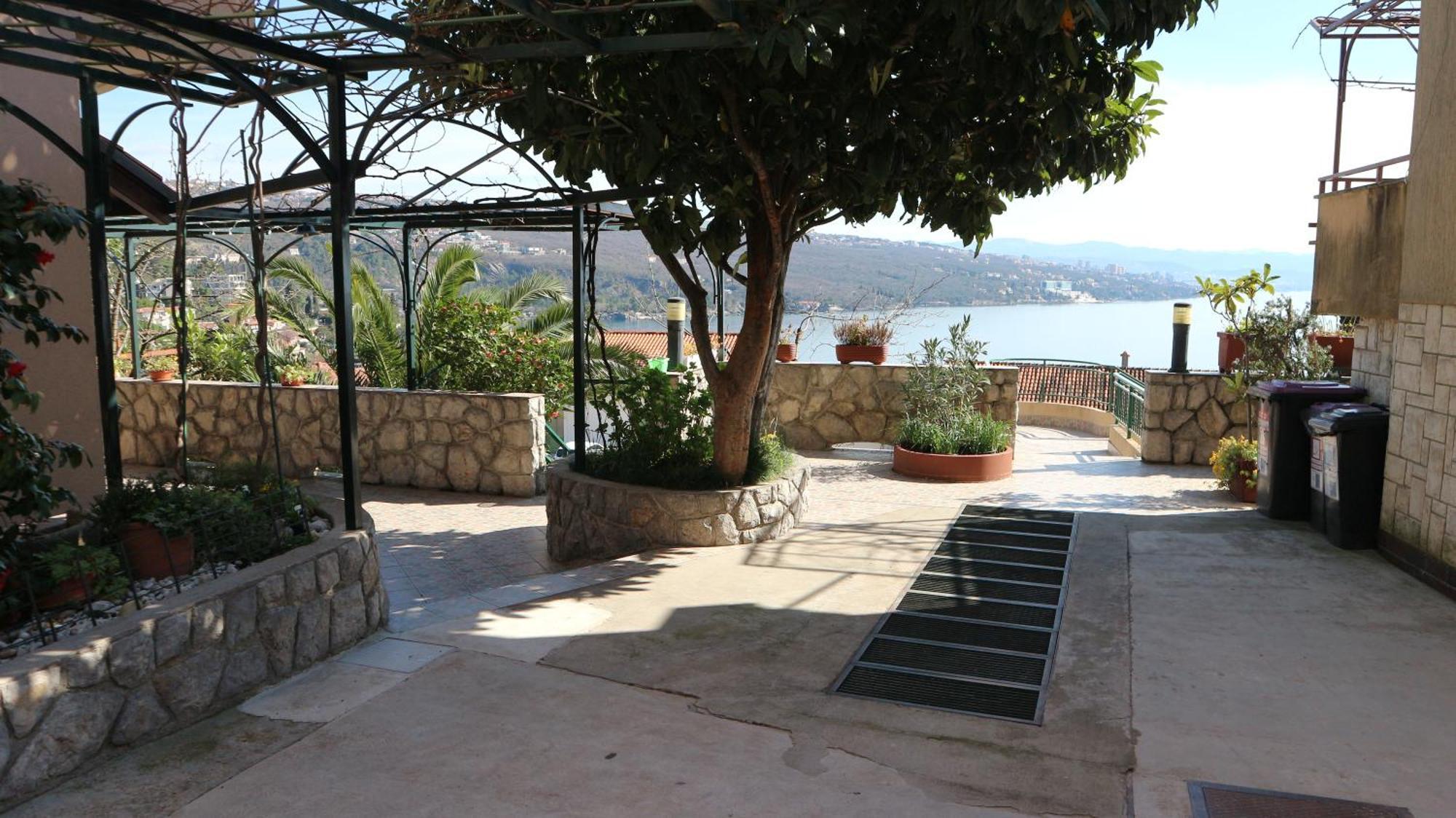 Apartman Komel Ii